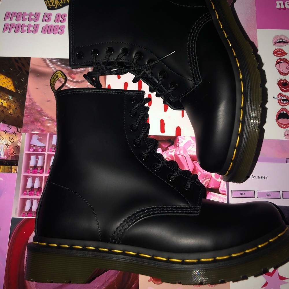 new Dr Marten boots ! 1460 smooth Matte Black